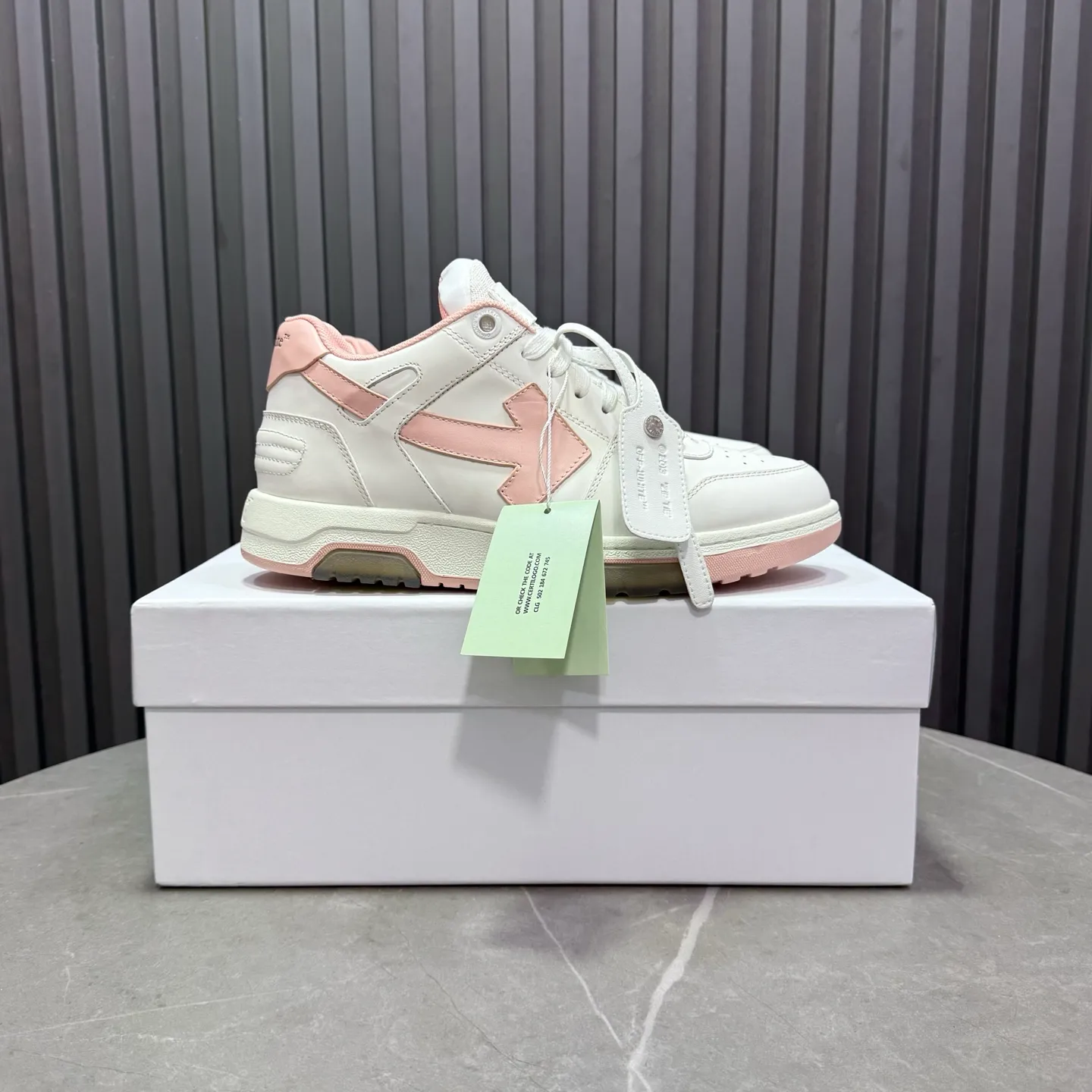 P620 OFF WHITE⚡️Couple model⚡️35-40 women’s model 39-46 men’s model